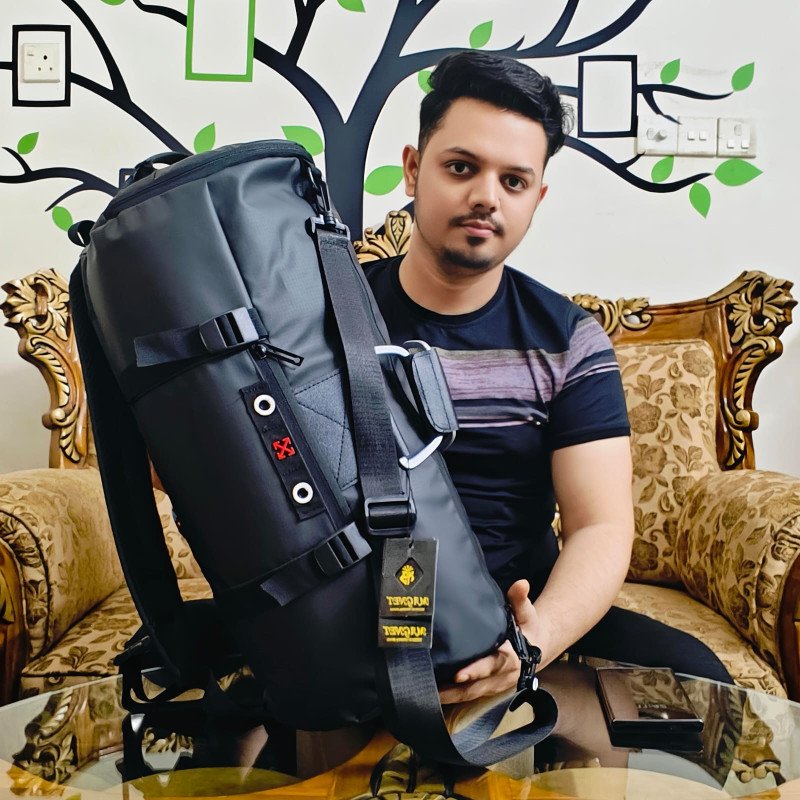 Magnet Travel Waterproof Bag